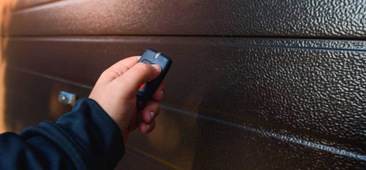automatic door opener with remote control in Rio del Mar